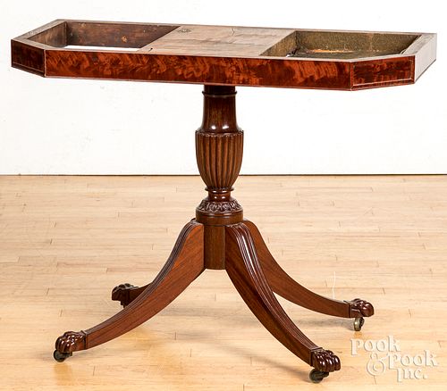 FEDERAL MAHOGANY CARD TABLE BASE  311ed0