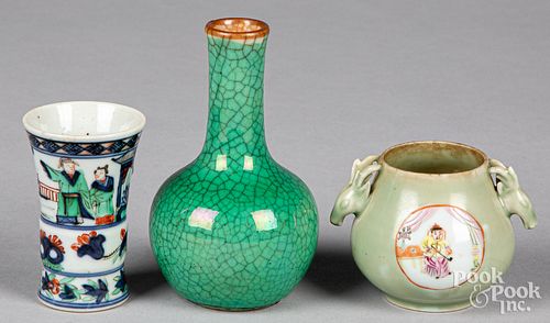 THREE SMALL CHINESE PORCELAIN VASESThree 312101