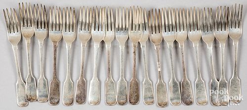 EIGHTEEN ENGLISH SILVER FORKS 1818 1819Eighteen 31215c