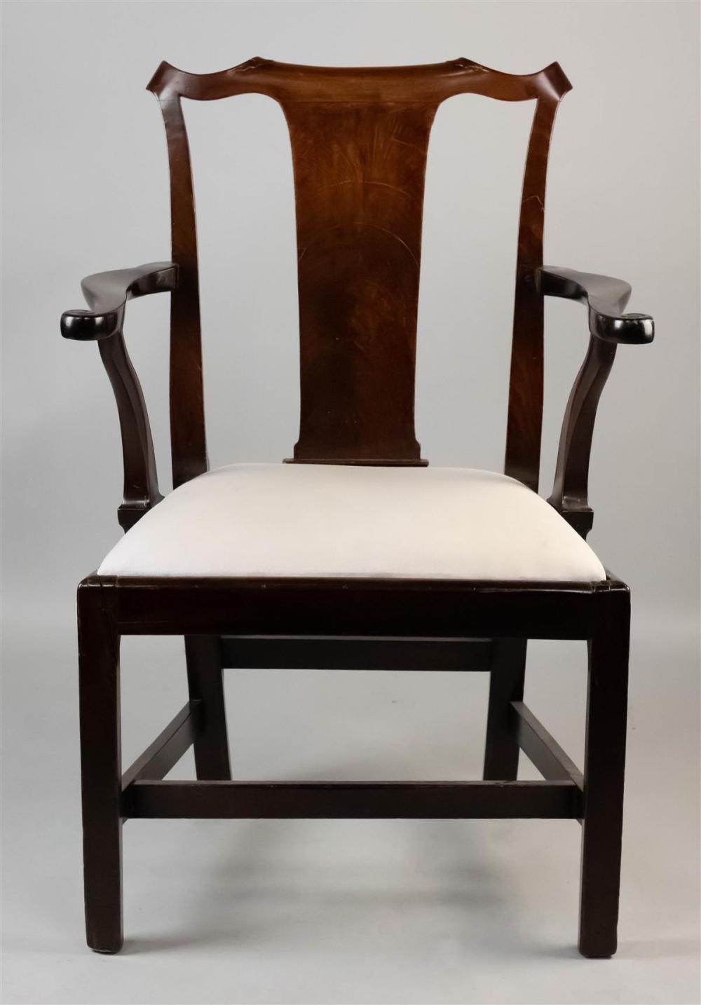 GEORGE III MAHOGANY ARMCHAIR THIRD 31221d