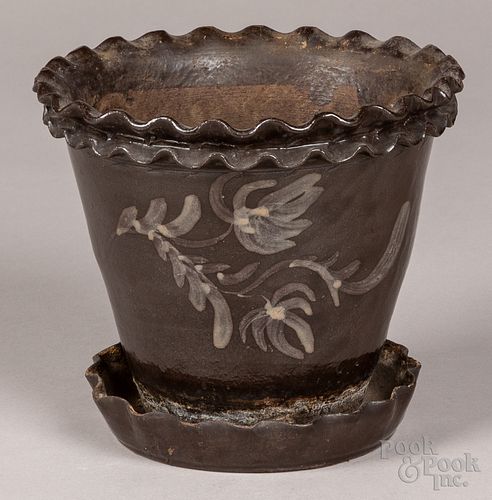 ALBANY SLIP STONEWARE FLOWERPOT  30fb50