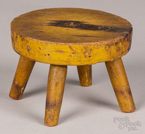 MINIATURE PAINTED PINE STOOL 19TH 30fbed