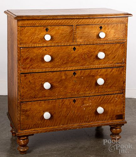 PAINTED PINE CHEST OF DRAWERS  30fdec