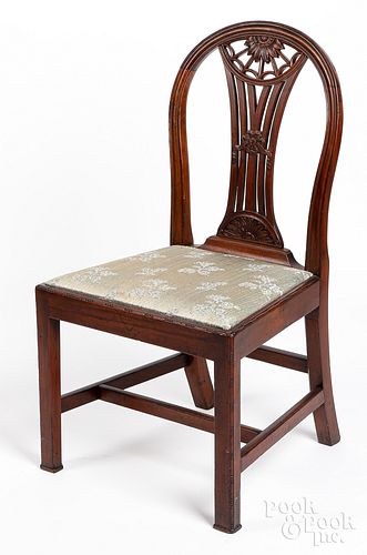 AMERICAN HEPPLEWHITE MAHOGANY DINING