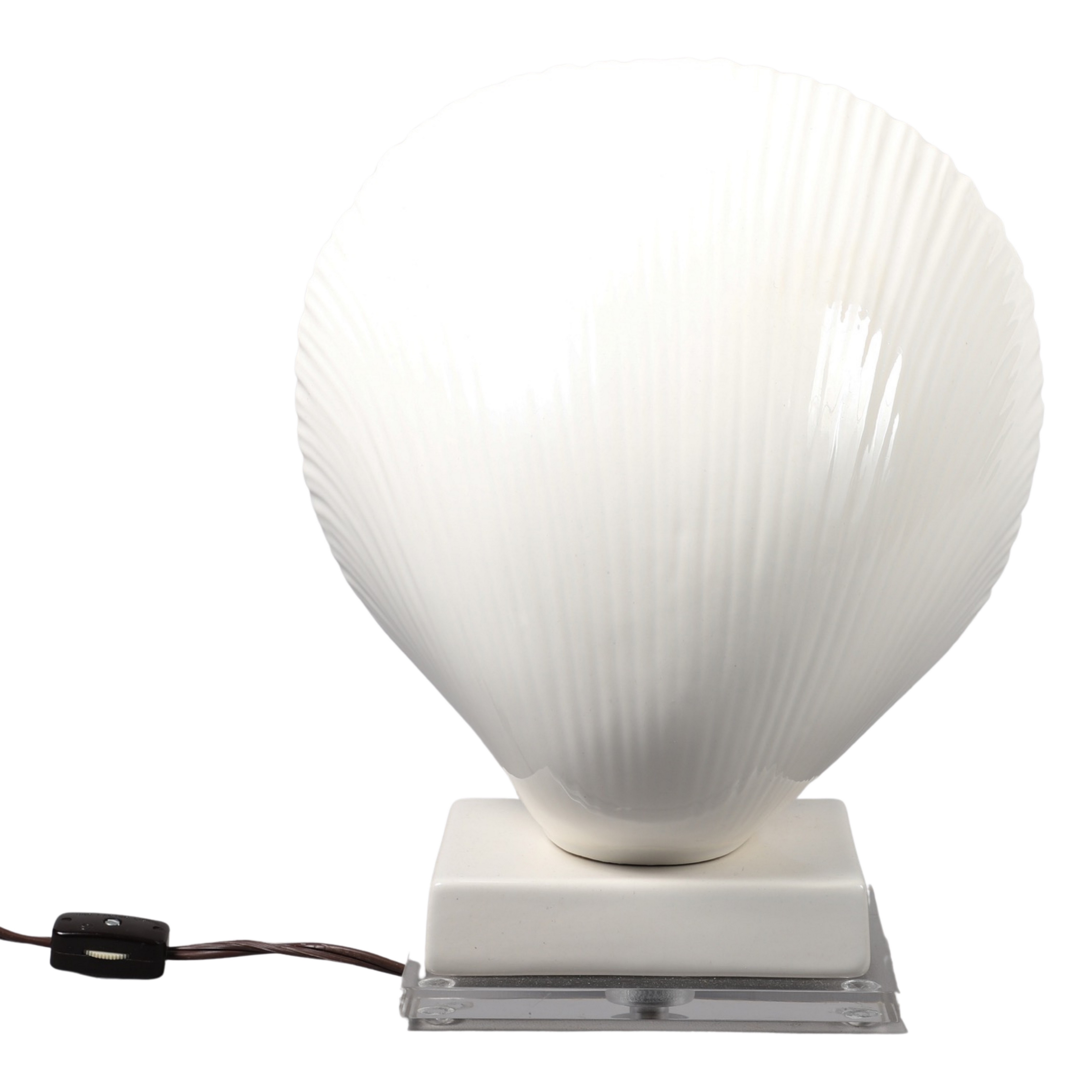 Mid Century shell form table lamp,
