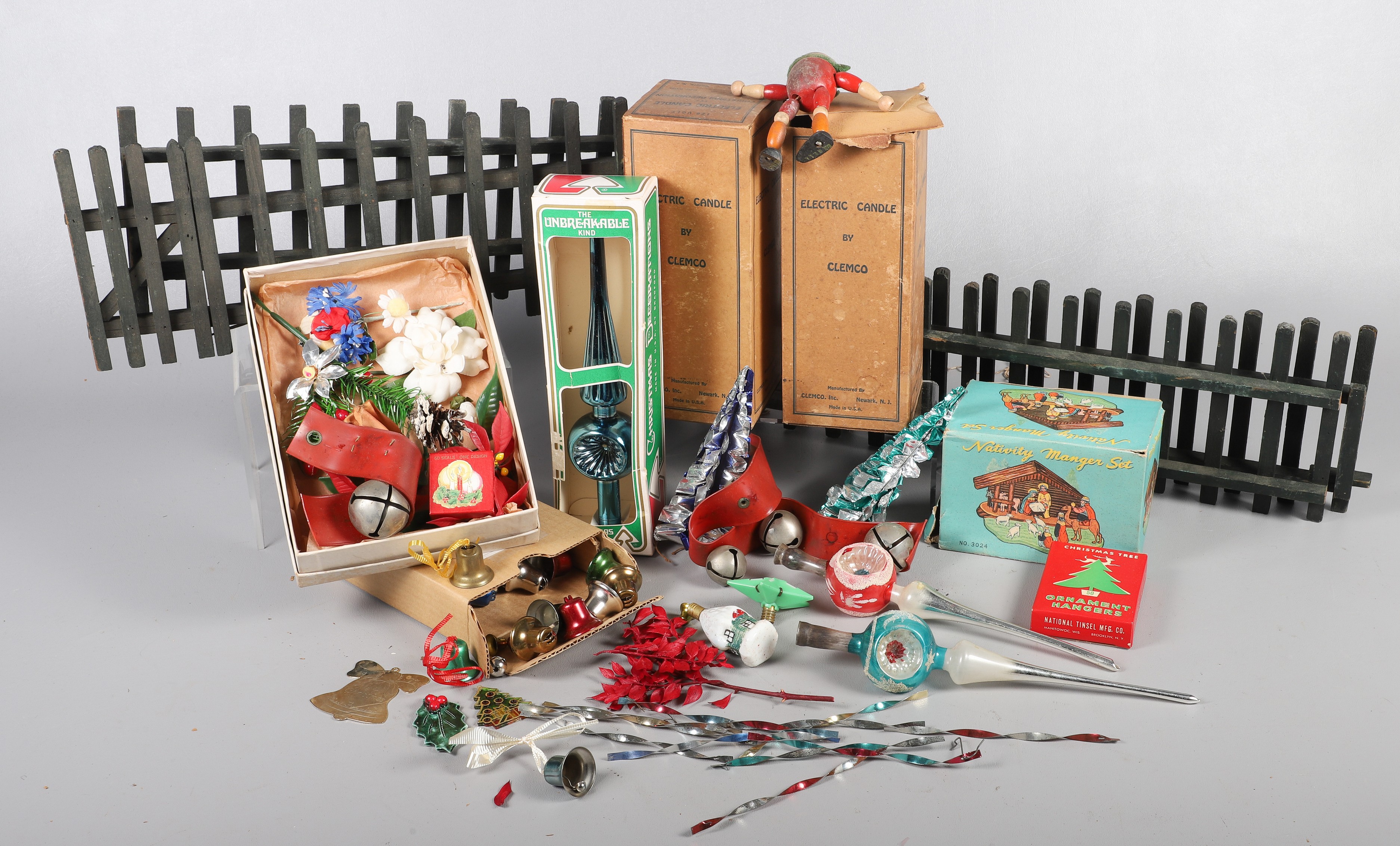 Lot of vintage Christmas items,