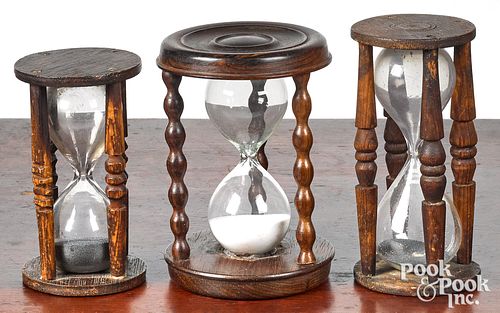 THREE ANTIQUE SAND TIMERS IN ROSEWOOD