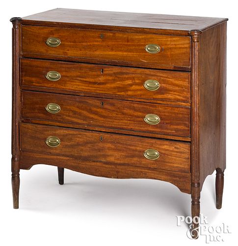 NEW ENGLAND SHERATON MAHOGANY CHEST 31009a