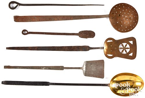 WROUGHT IRON AND BRASS UTENSILS  3100f2