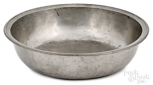 LARGE PHILADELPHIA PEWTER BASIN,