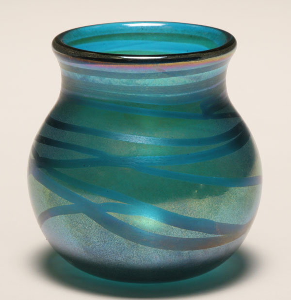 Josh Simpson blue iridescent glass 4e6cd