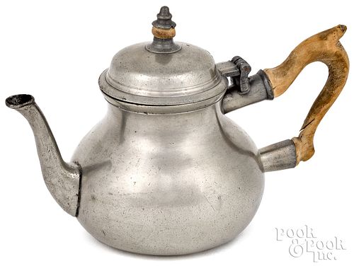 ENGLISH QUEEN ANNE PEWTER TEAPOT  310448