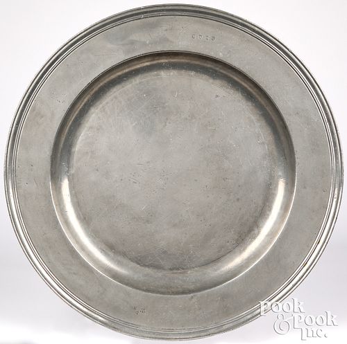 LARGE ENGLISH PEWTER CHARGER CA  31044a