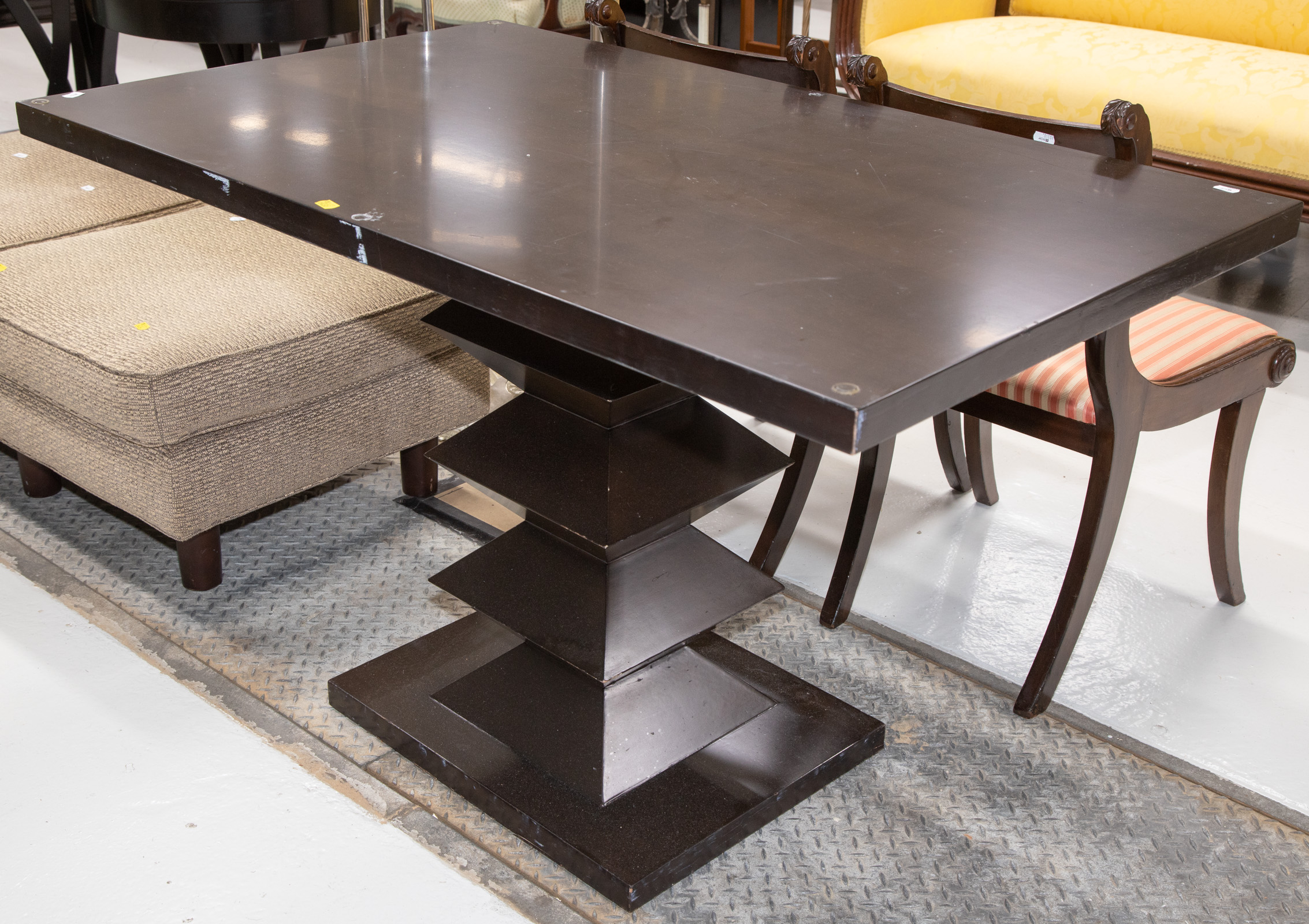 MODERNIST CENTER TABLE Late 20th 310471