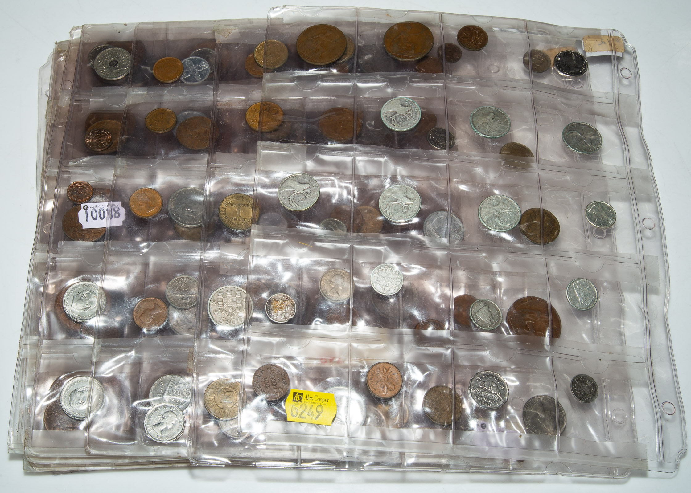 10 SHEETS OF WORLD COINS WITH 20 310541