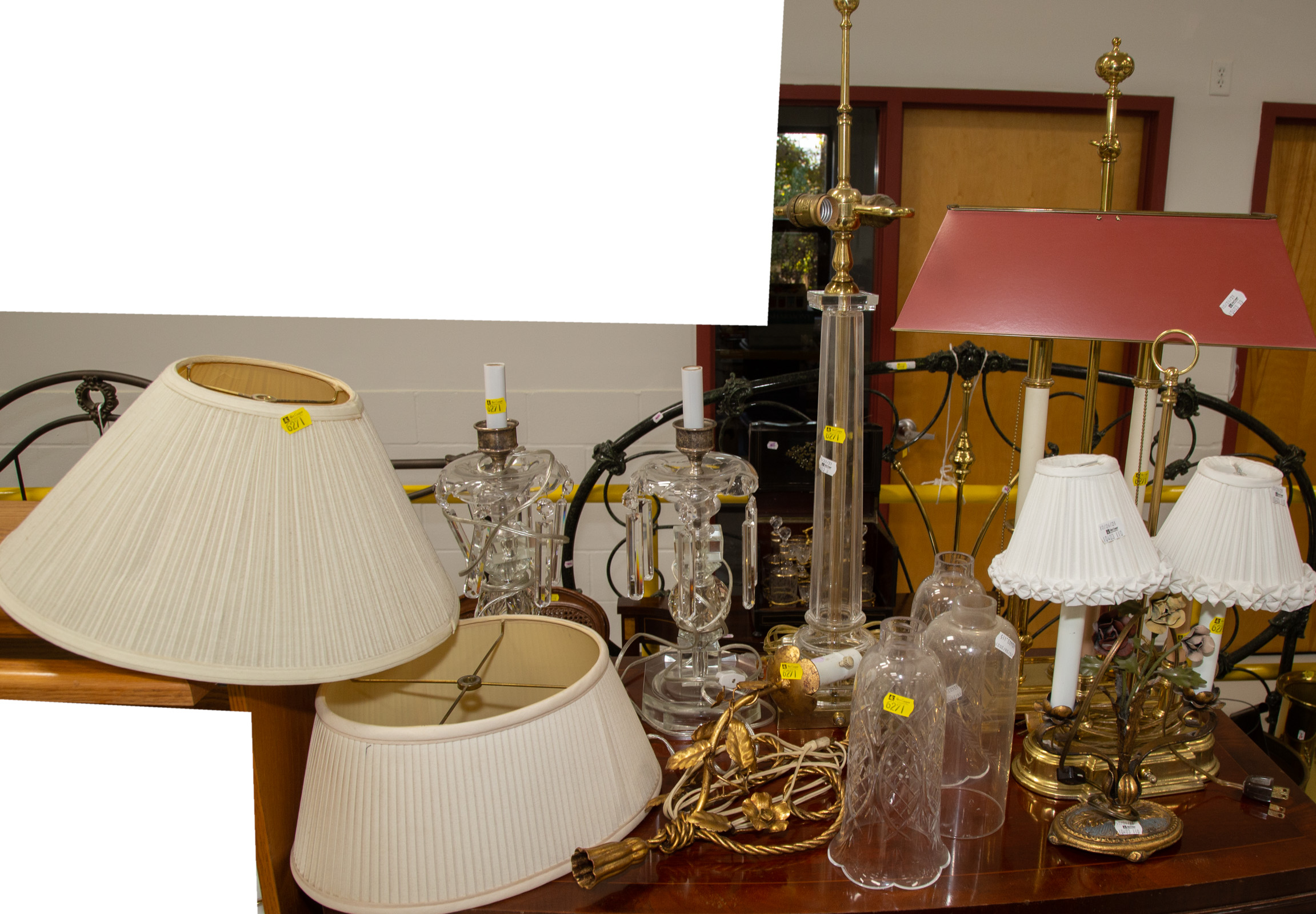 GROUP OF TABLE LAMPS; WALL SCONCE Some