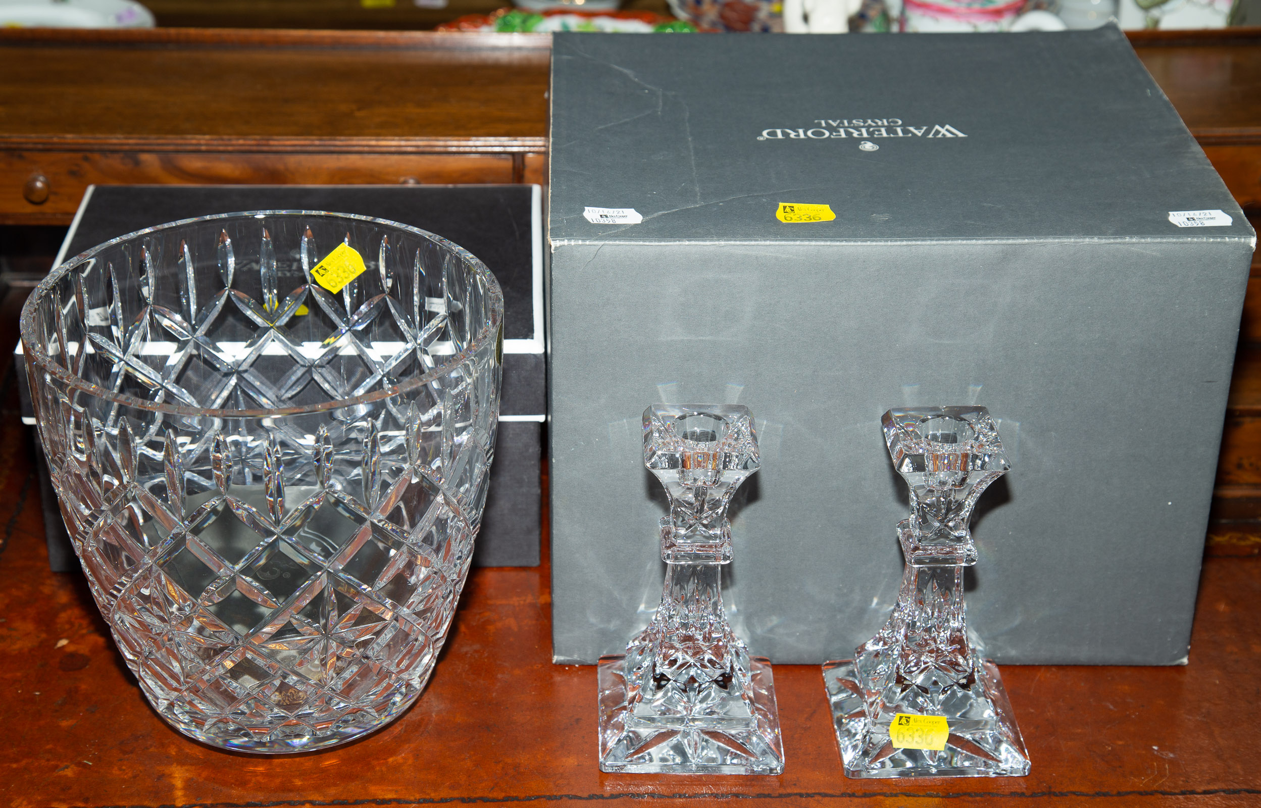 THREE PIECES OF WATERFORD CRYSTAL  310595