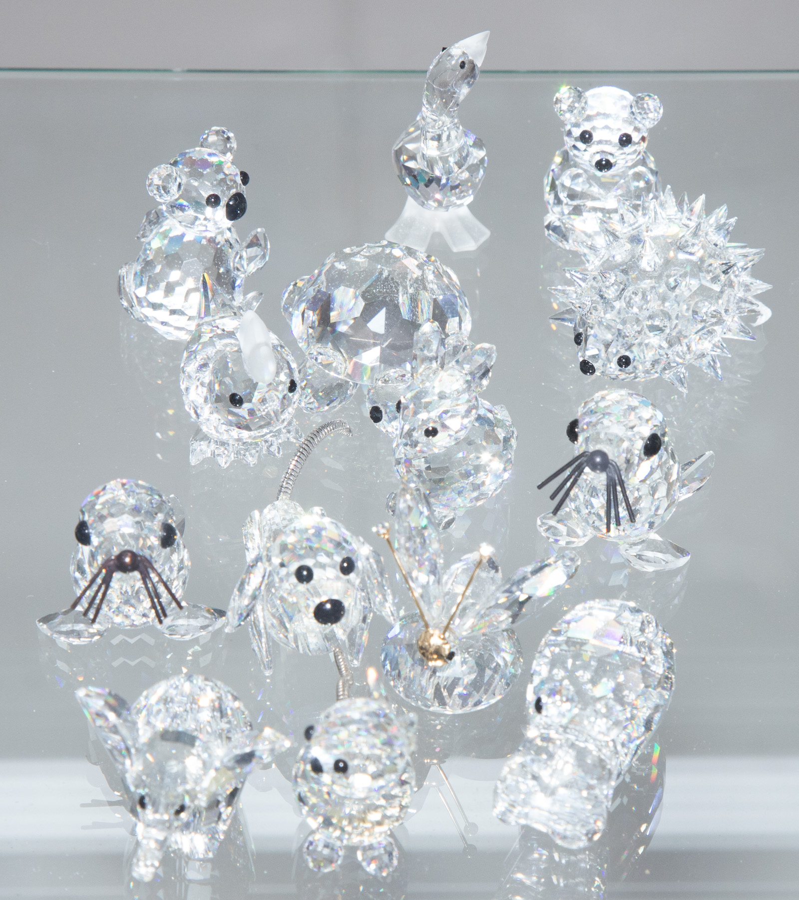 A LARGE COLLECTION OF SWAROVSKI