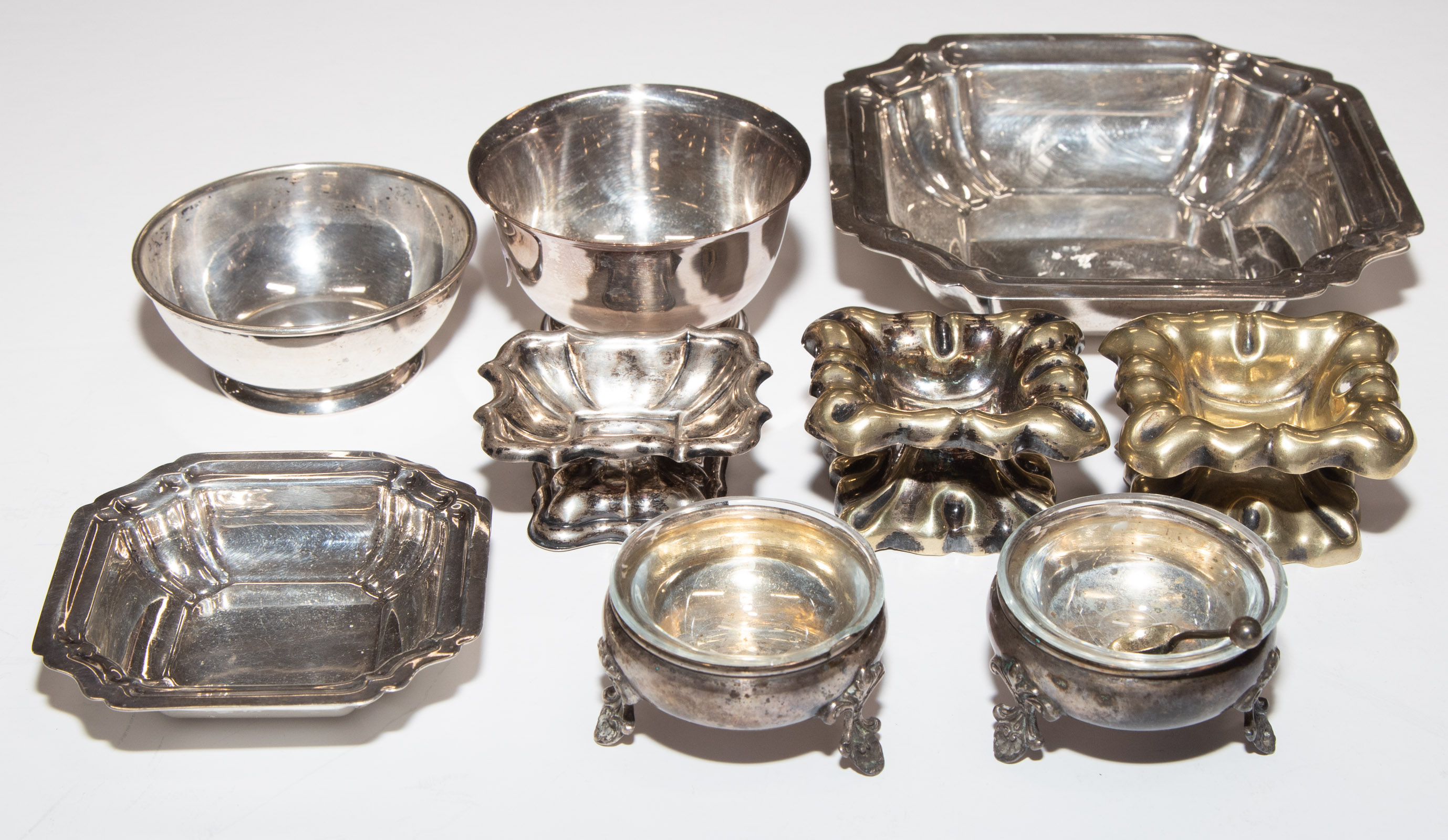 A COLLECTION OF SILVER ITEMS Includes