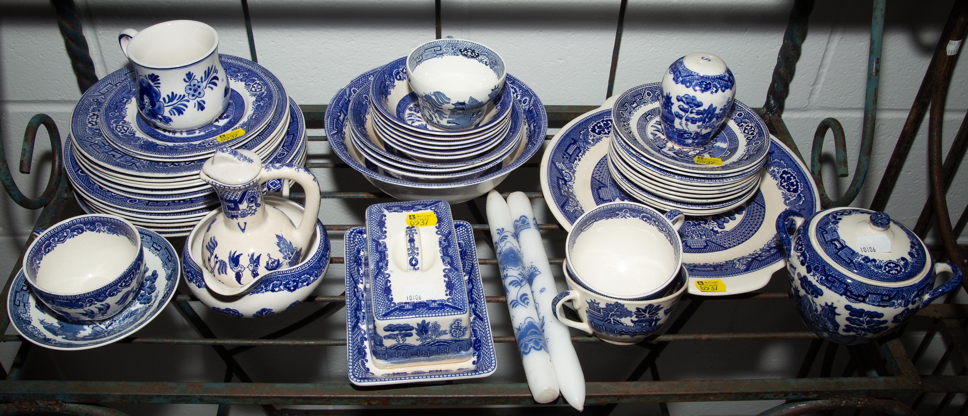 GROUP OF BLUE WILLOW CHINA 20th