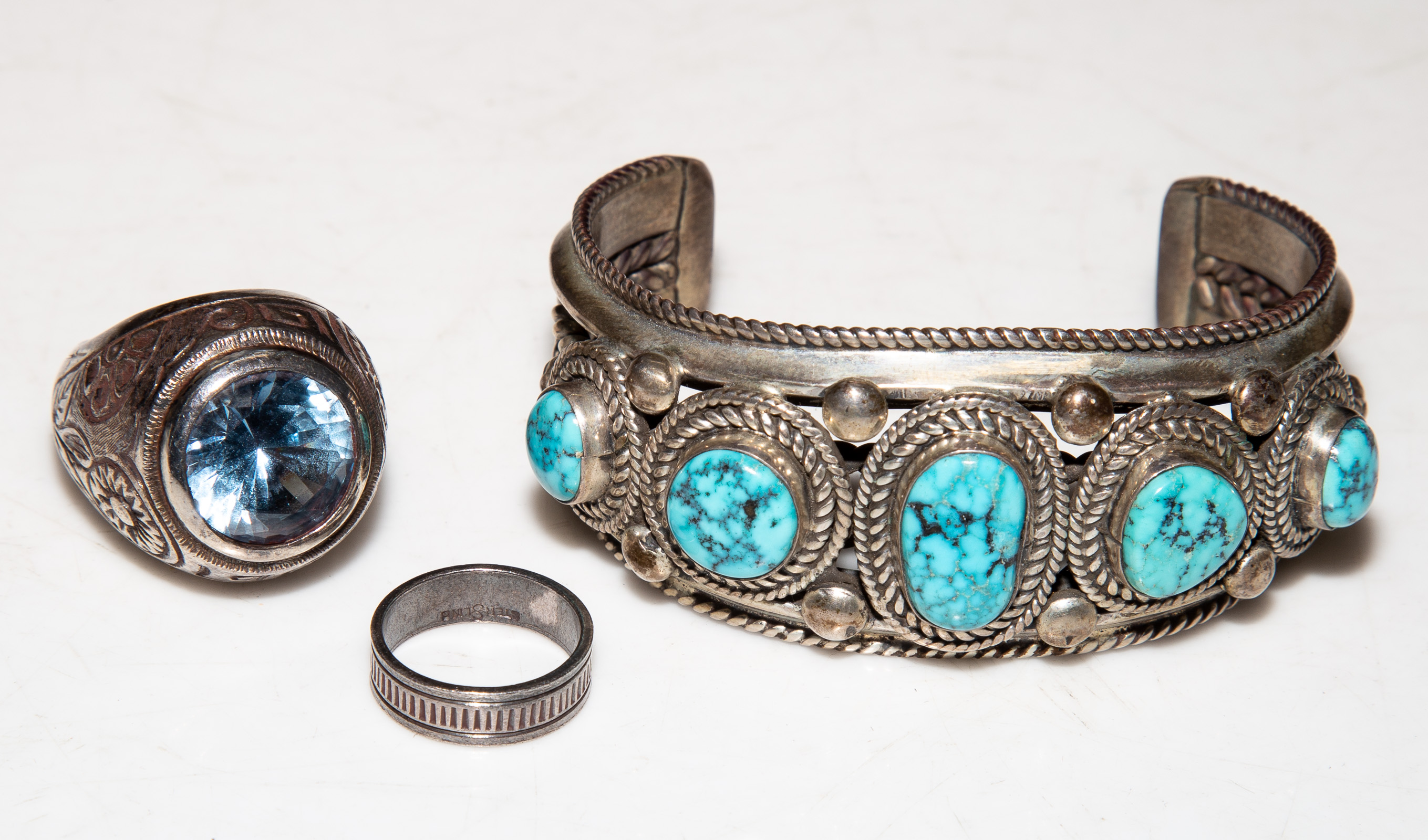 A NAVAJO TURQ BRACELET & SILVER