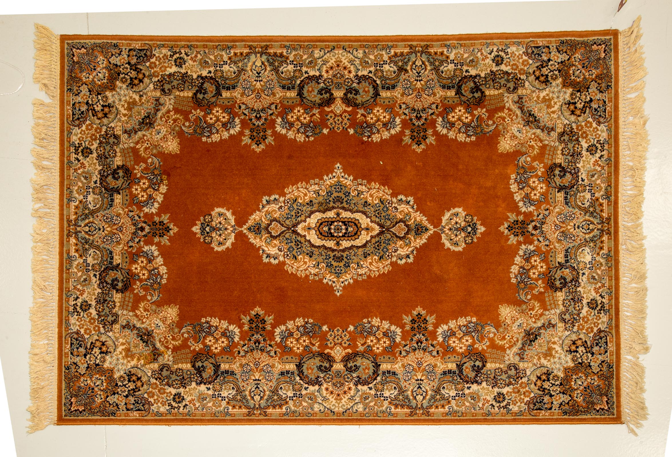 PERSIAN MEDALLION DESIGN RUG, 4.7