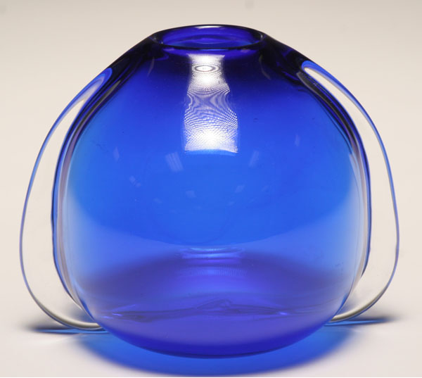 Blue studio glass bulbous vase  4e718