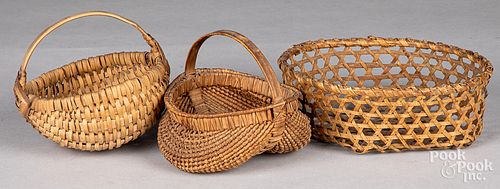 THREE SMALL SPLINT BASKETS, 19TH