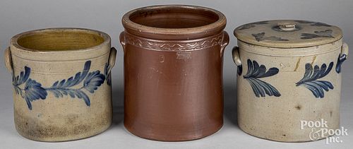 THREE PENNSYLVANIA STONEWARE CROCKS  31077a