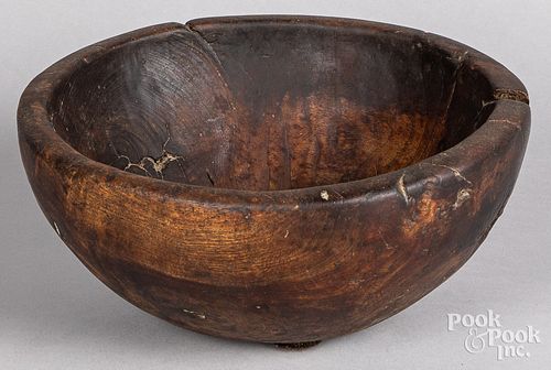 BURL BOWL, EARLY 19TH C.Burl bowl,