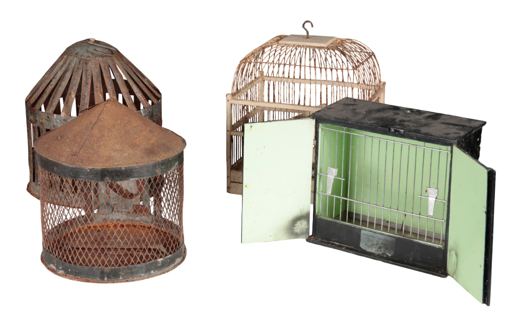 A GROUP OF FOUR VINTAGE BIRD CAGES 31082a