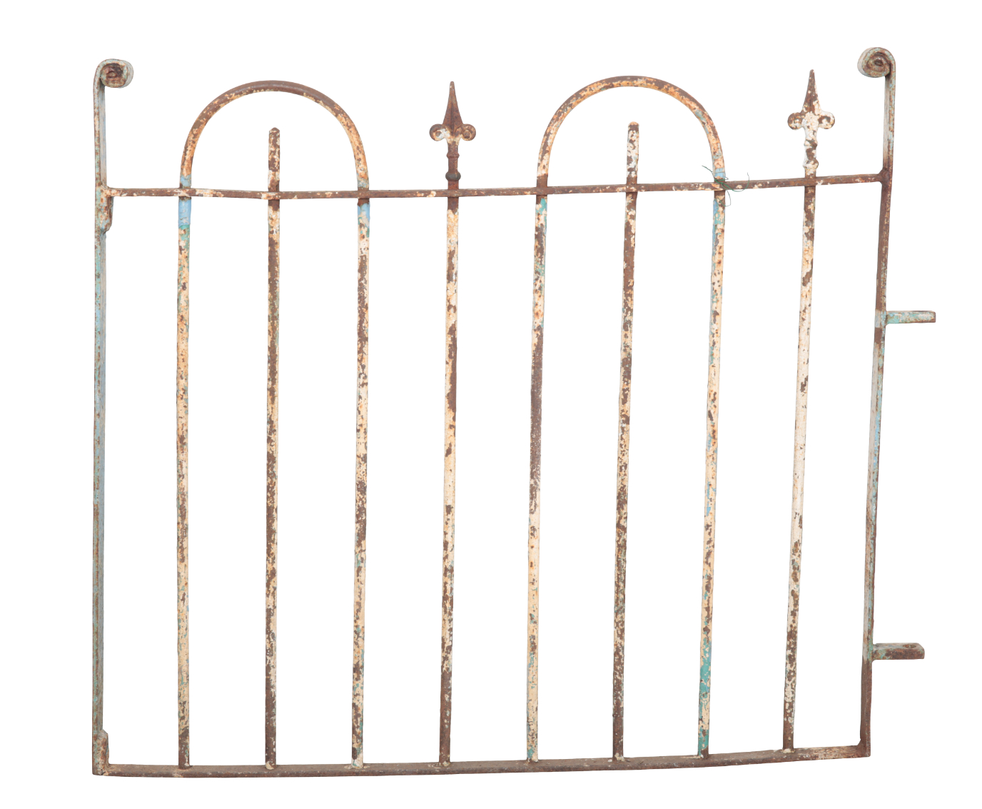 A WROUGHT IRON GATE 102cm high x 118cm