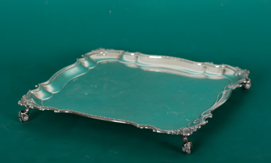 A GEORGE V SILVER TRAY BY COOPER 310910