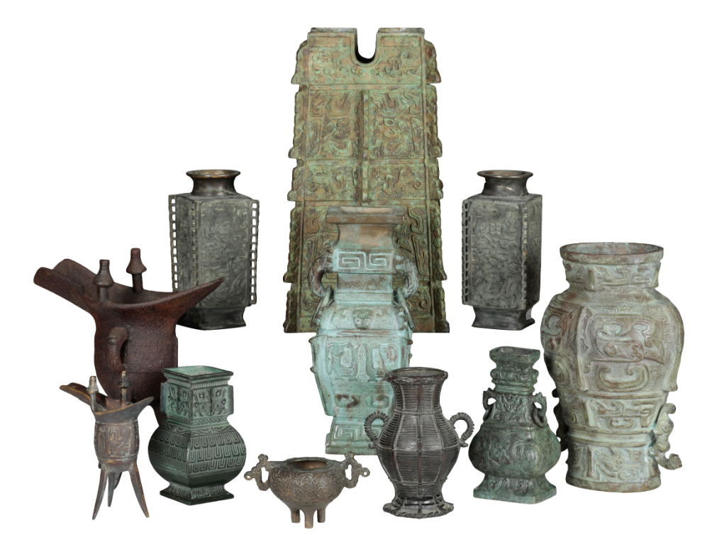 A GROUP OF CHINESE ARCHAIC STYLE 310961