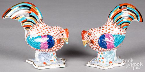 PAIR OF HEREND PORCELAIN ROOSTERSPair 3131c3