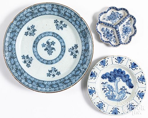 THREE PIECES OF DELFT    3131f7