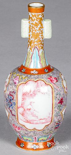 CHINESE PORCELAIN VASEChinese porcelain 31321f