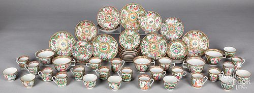 CHINESE EXPORT ROSE MEDALLION CUPS