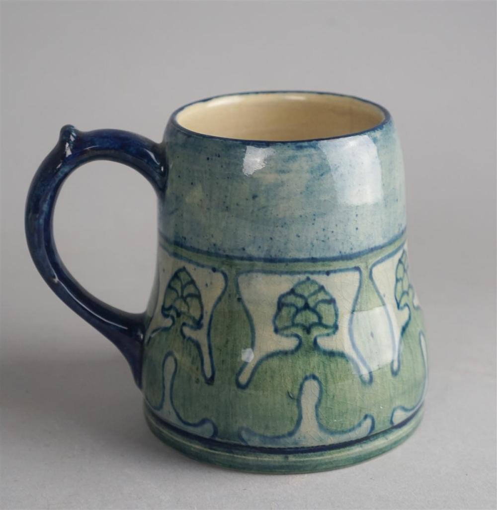 NEWCOMB COLLEGE ART POTTERY MUG / JOSEPH