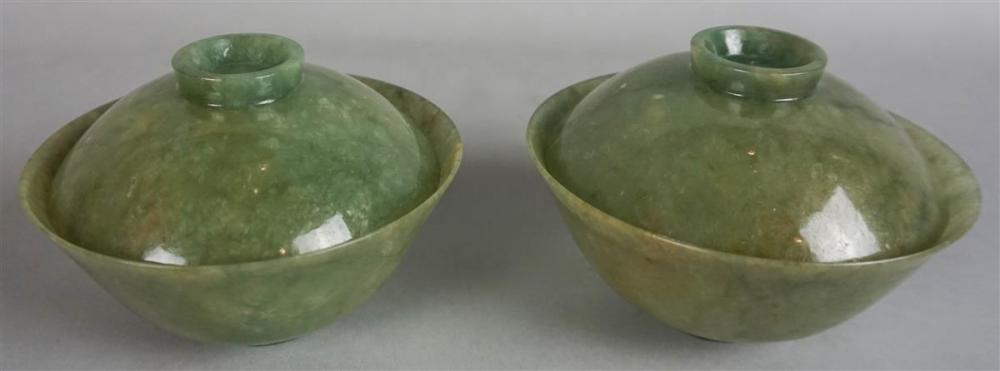 PAIR OF CHINESE PALE SPINACH JADE 31334c