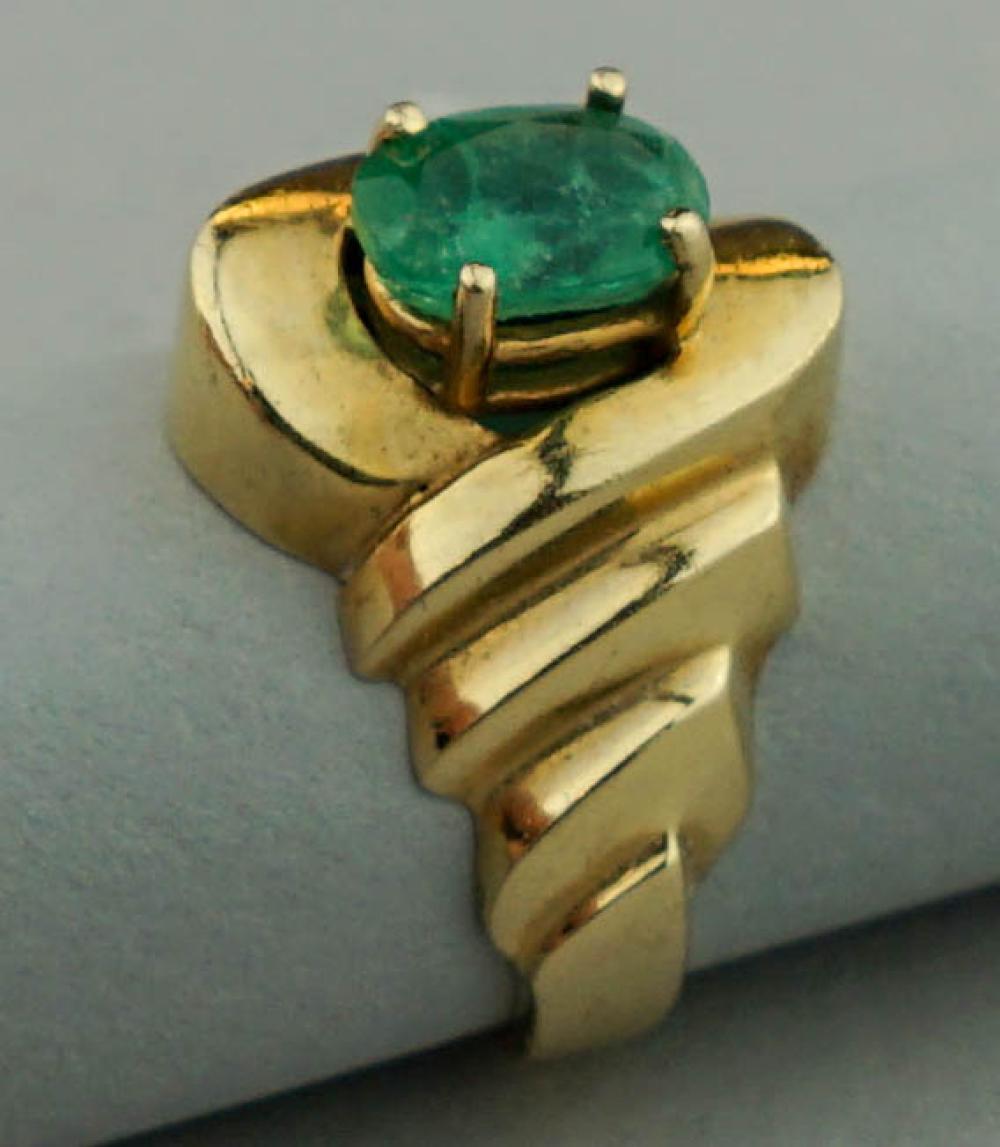 14K YELLOW GOLD AND EMERALD RING14K 313610