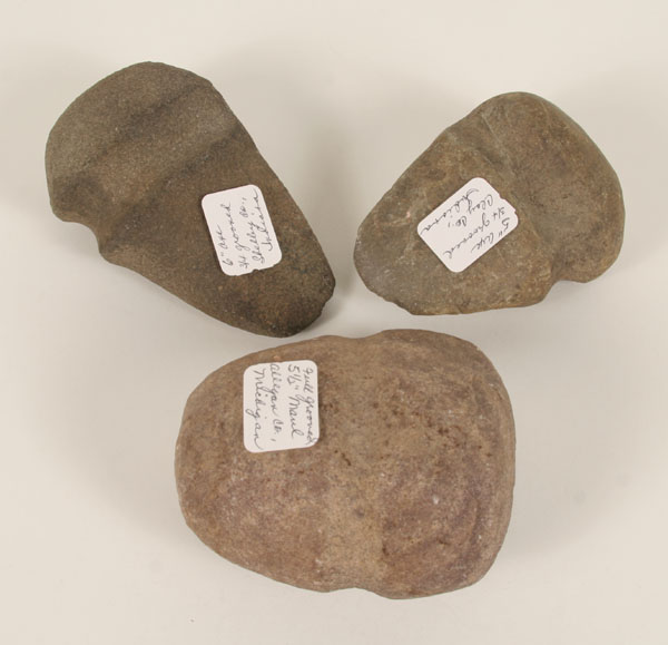 Three Native American stone artifacts  4ec0c