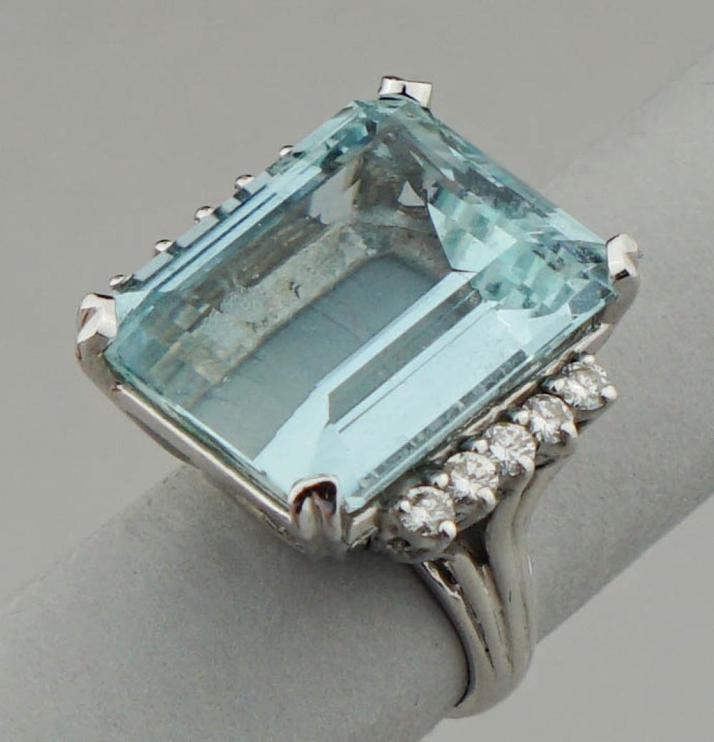 14K WHITE GOLD AQUAMARINE AND DIAMOND 313886