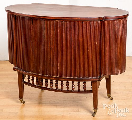 UNUSUAL HEPPLEWHITE MAHOGANY ASTRAGAL