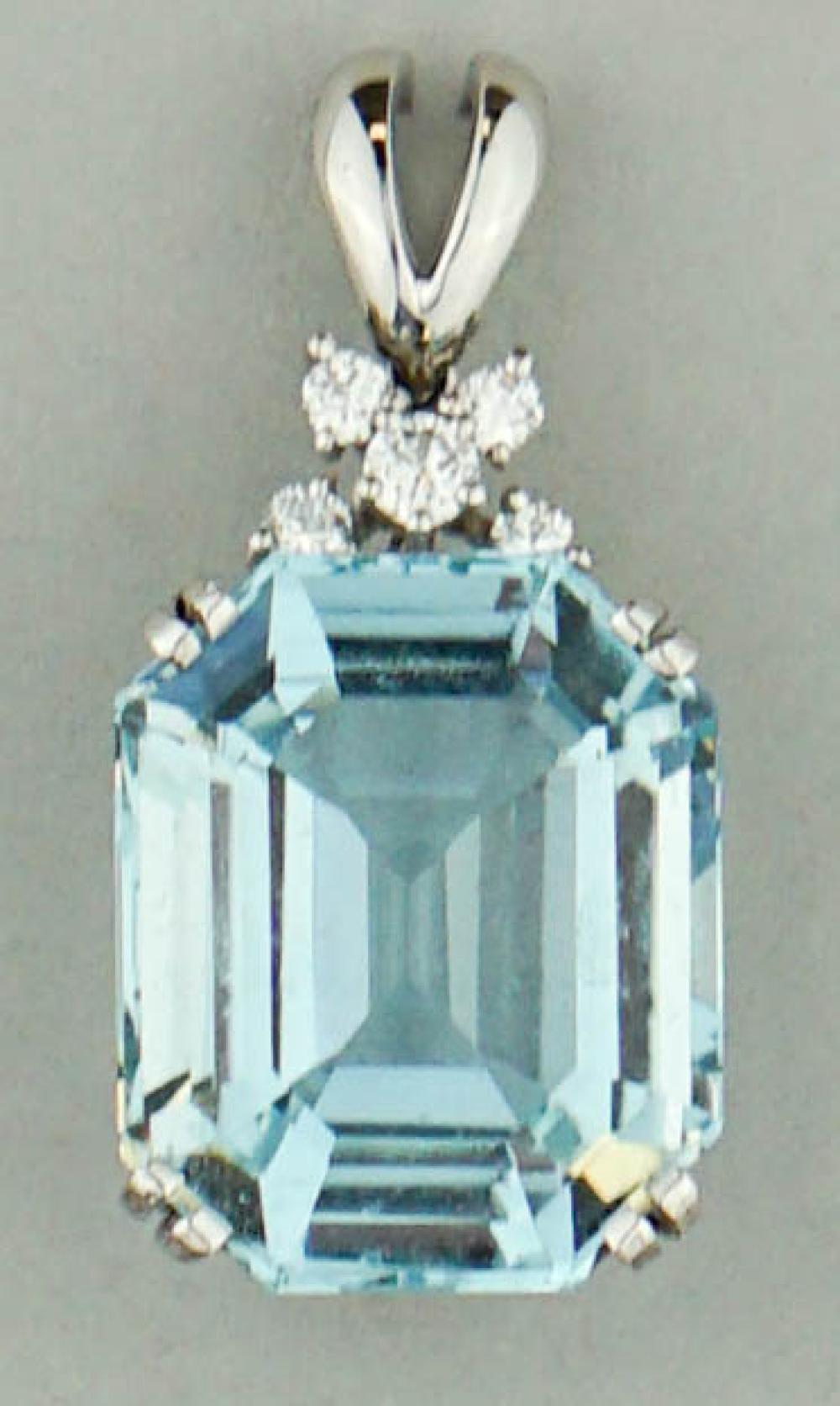 14K WHITE GOLD AQUAMARINE AND DIAMOND