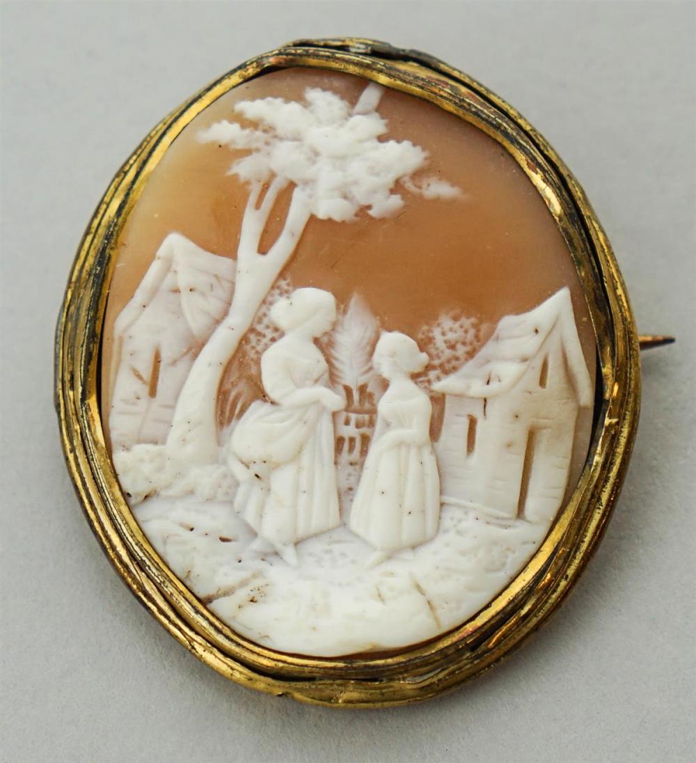 VINTAGE STONE CAMEO IN 10K YELLOW
