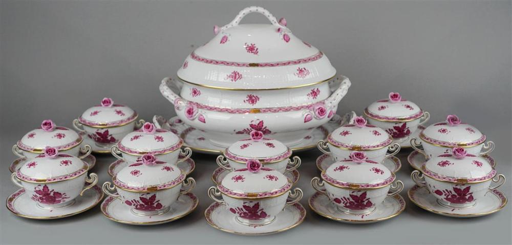 HEREND PORCELAIN RASPBERRY 'CHINESE