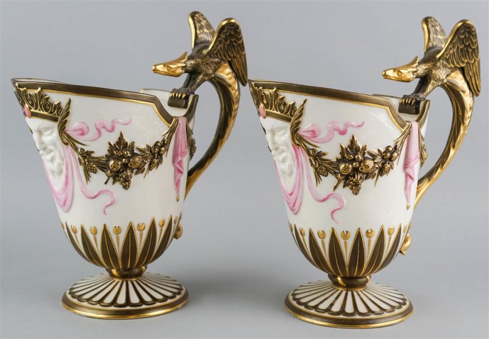 PAIR OF ROYAL WORCESTER NEOCLASSICAL 3139bd