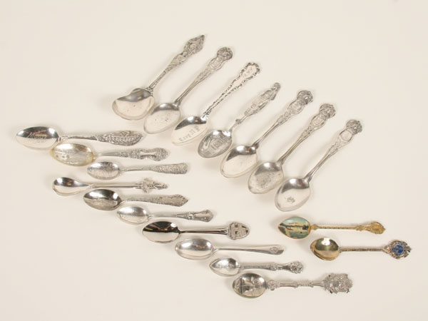 Lot of 19 souvenir spoons, Eastern states,