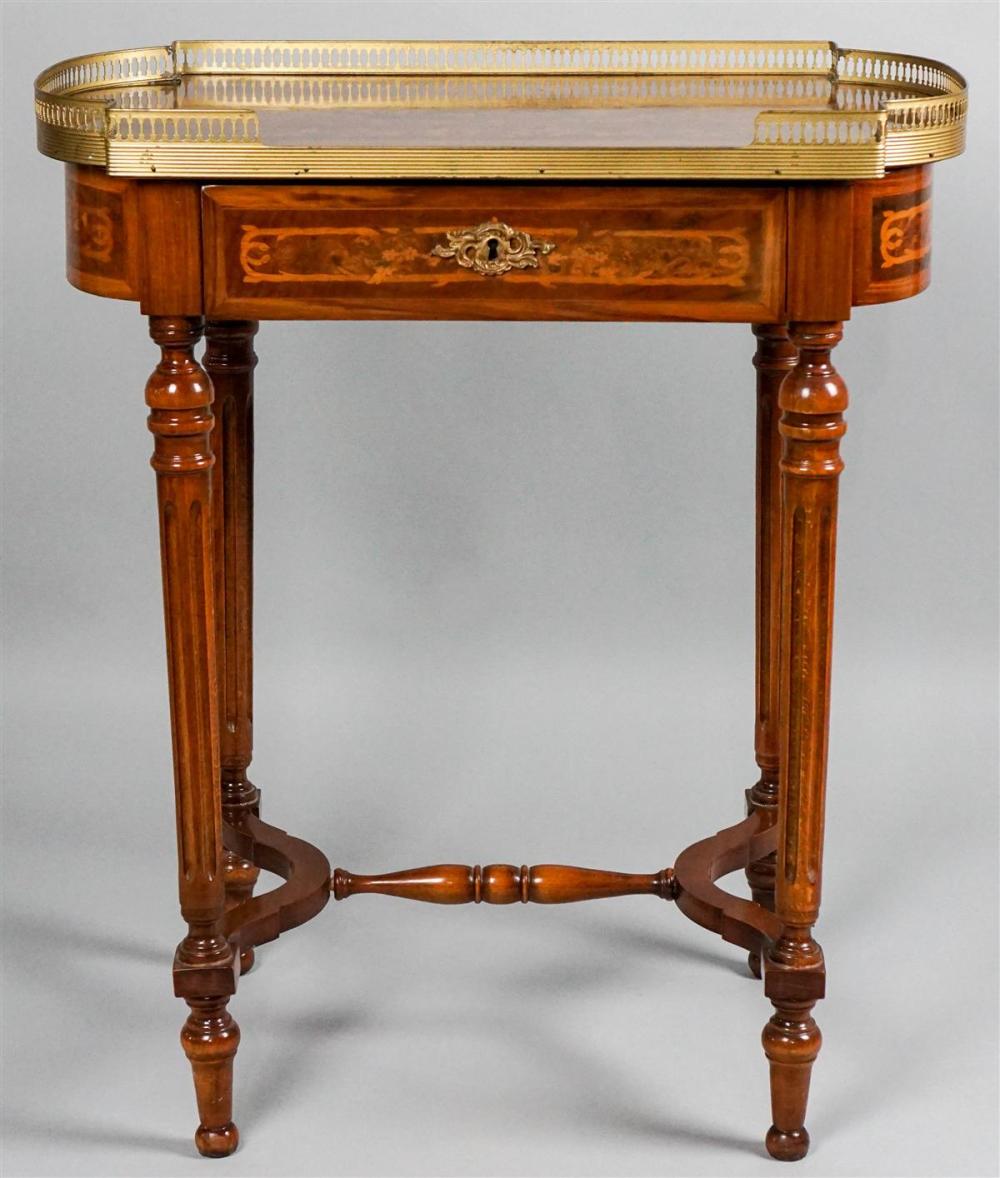 LOUIS XVI STYLE SATINWOOD BURL 313b5d